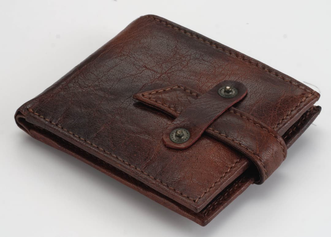 Kensington - Brown Rugged Bi-Fold Leather Wallet